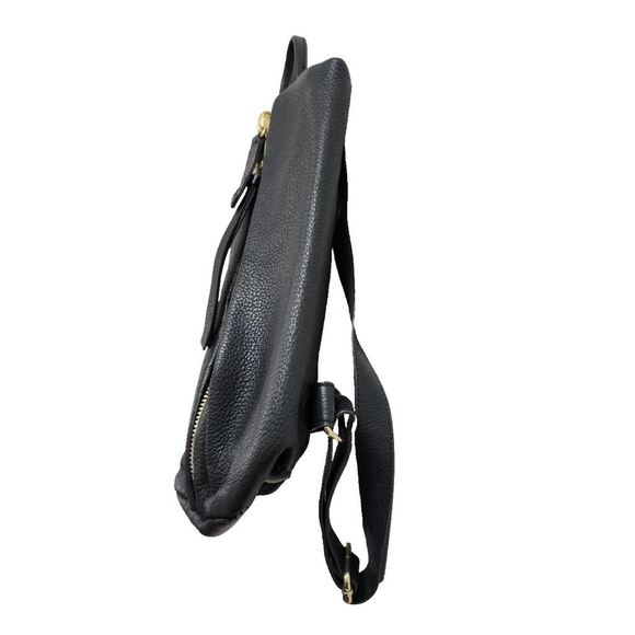 Aimee Kestenberg Tamitha Black leather Backpack with Gold Zipper - Picture 4 of 11